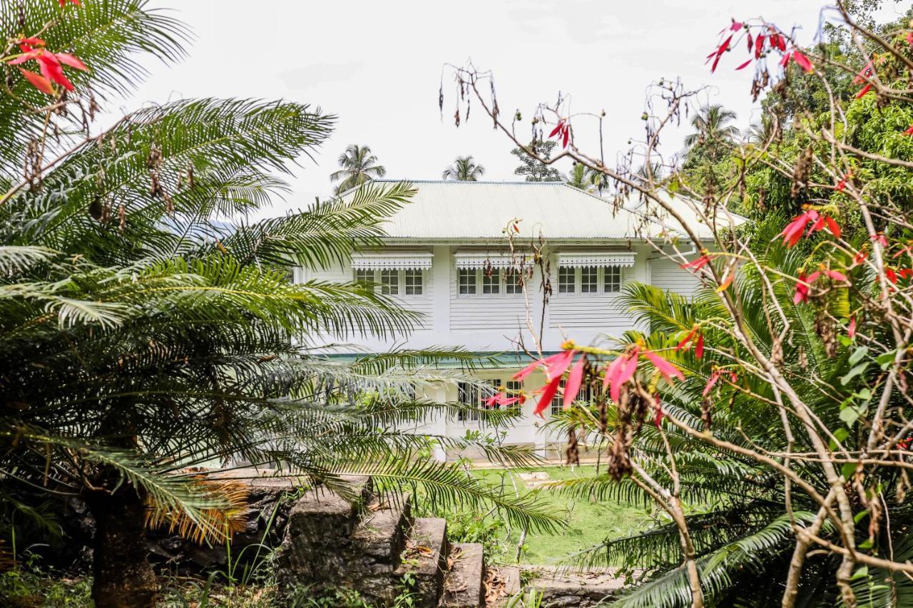 The Flame Tree Estate & Hotel Kandy Bagian luar foto