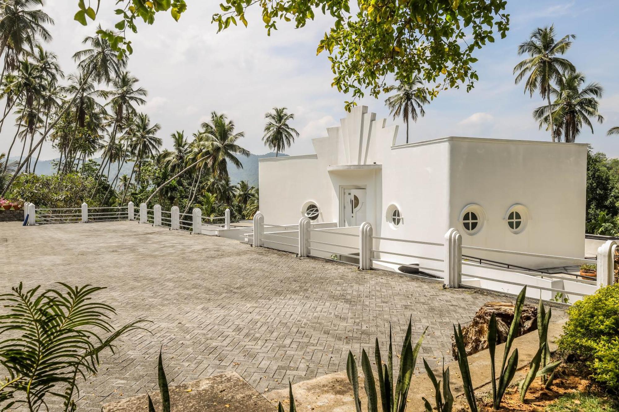 The Flame Tree Estate & Hotel Kandy Ruang foto