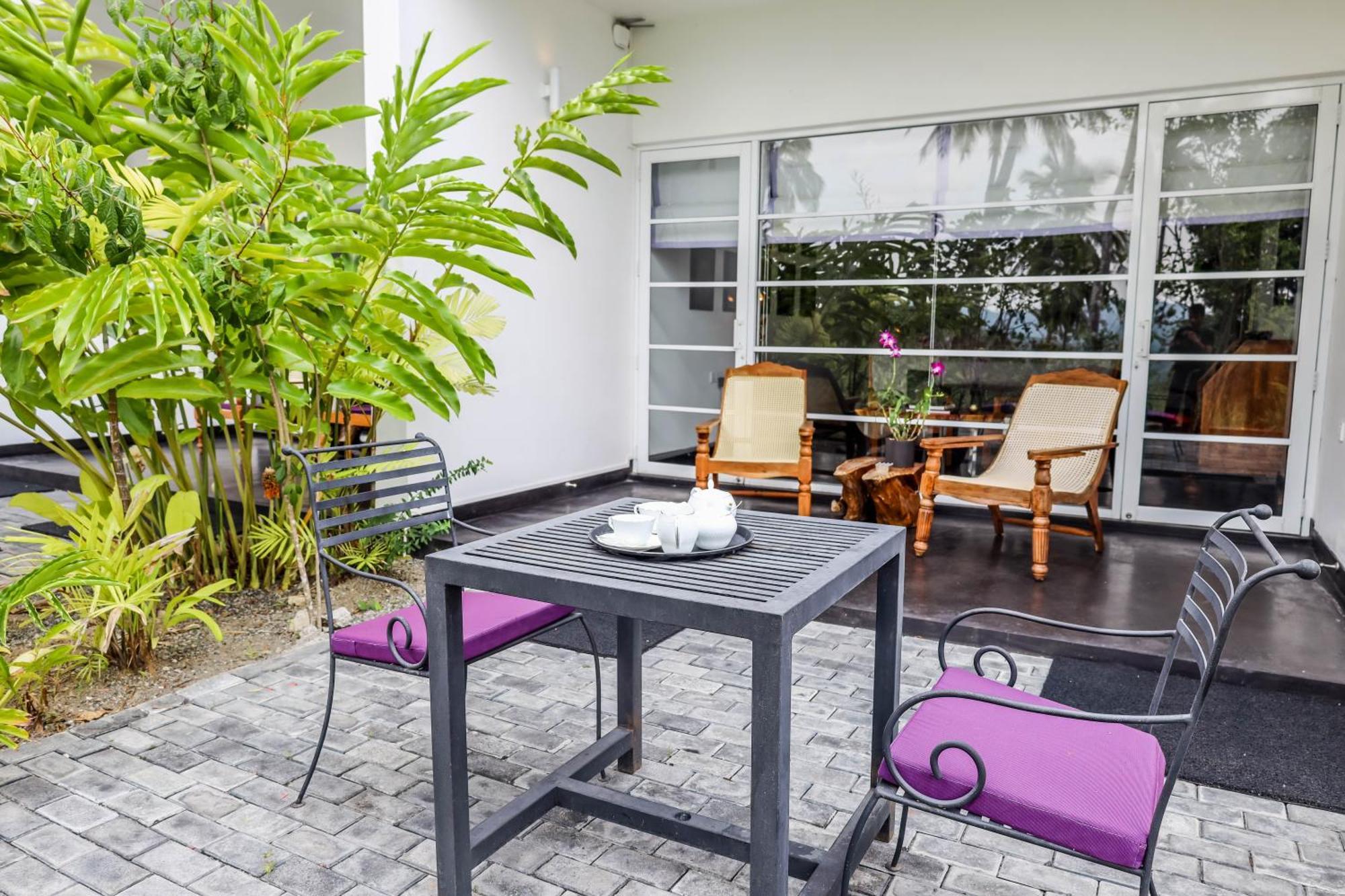 The Flame Tree Estate & Hotel Kandy Ruang foto