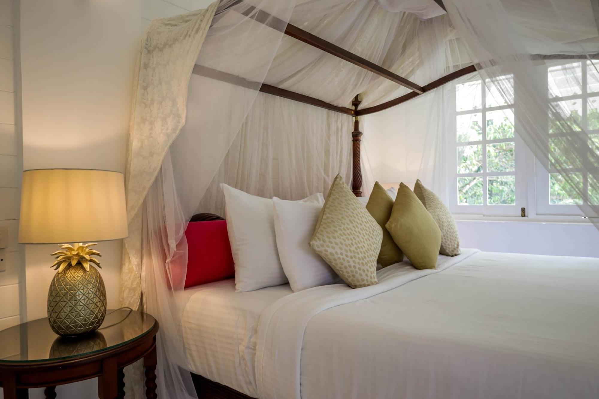 The Flame Tree Estate & Hotel Kandy Ruang foto